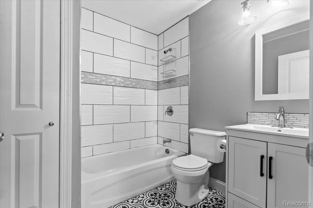 1786 W Willis Street #1 Detroit City, MI 48206