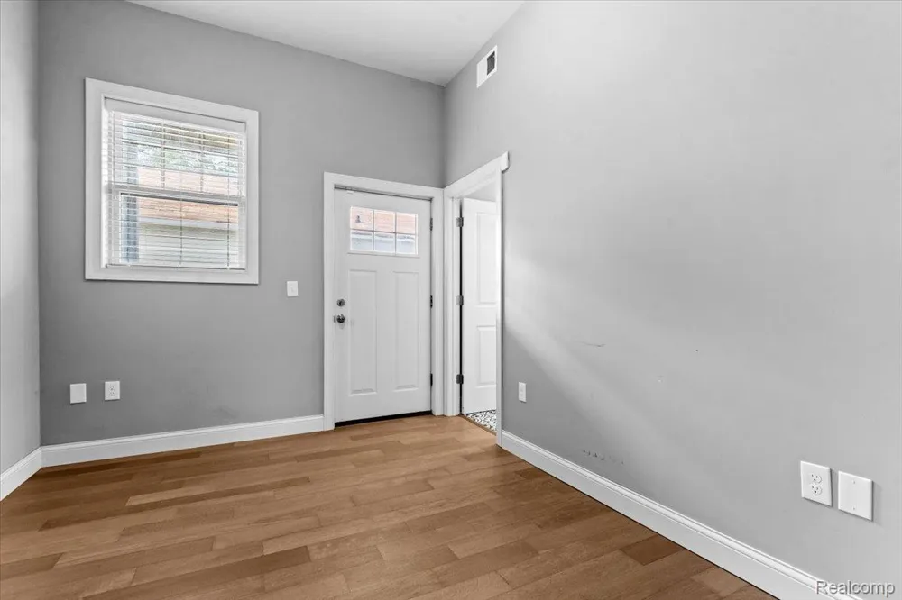 1786 W Willis Street #1 Detroit City, MI 48206
