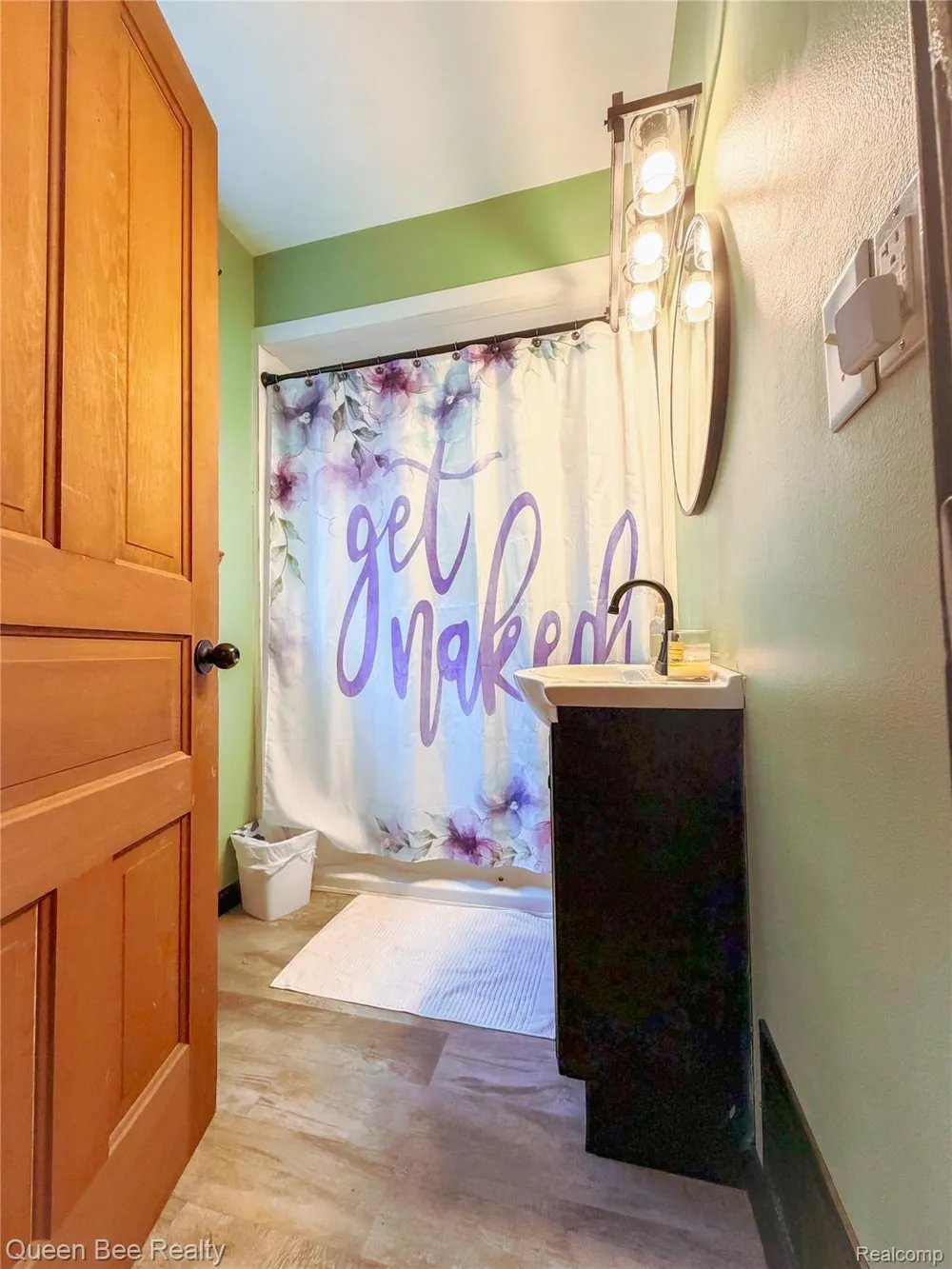 320 W Bush Street Caro City, MI 48723