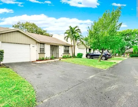 904 NW 50TH COURT
