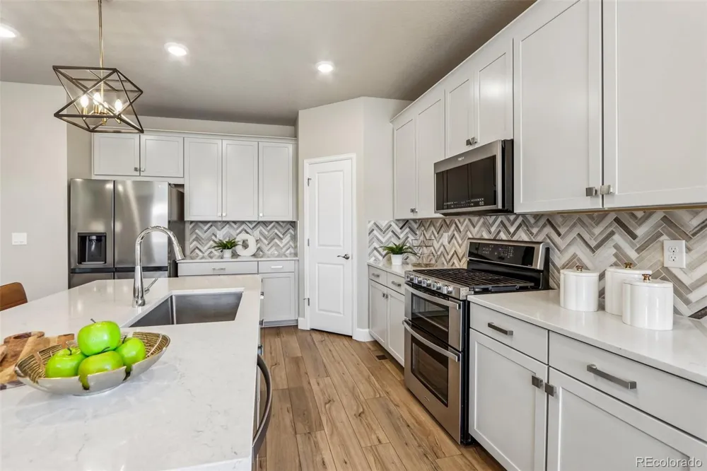 18374 Grosbeak Place Parker, CO 80134