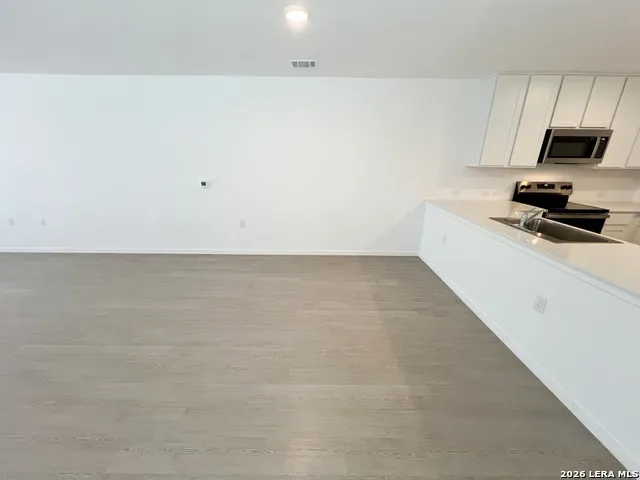 5819 REPEATING WAY Von Ormy, TX 78073
