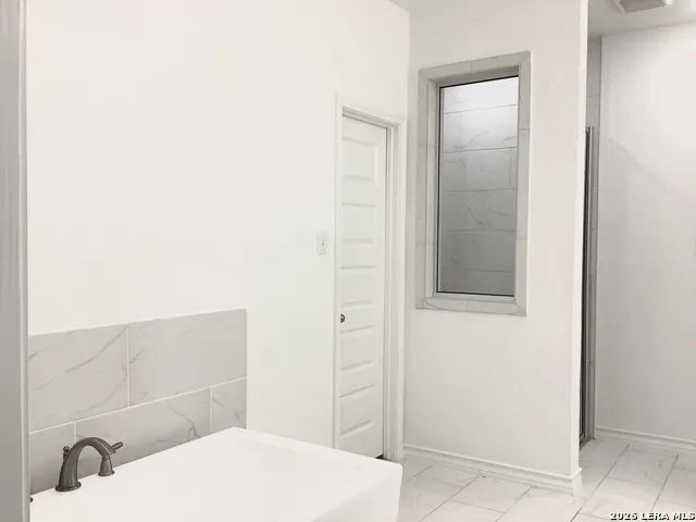 1620 Buckner Pl San Antonio, TX 78253