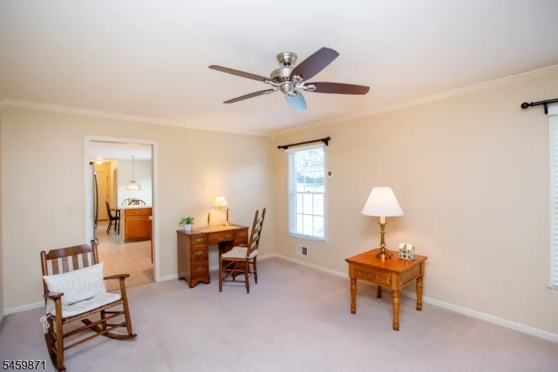 25 Farmhouse Rd Alexandria, NJ 08848