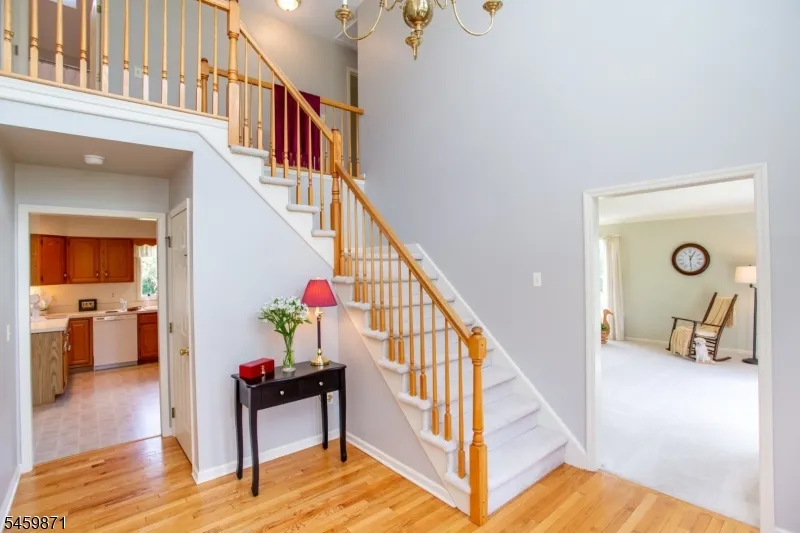 25 Farmhouse Rd Alexandria, NJ 08848