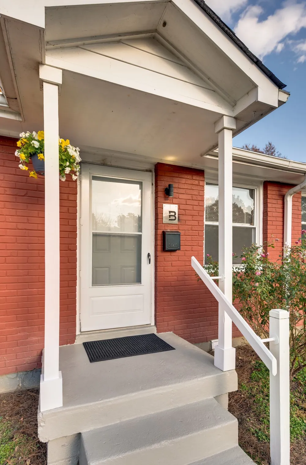 611 Boscobel St #Unit B Nashville, TN 37206