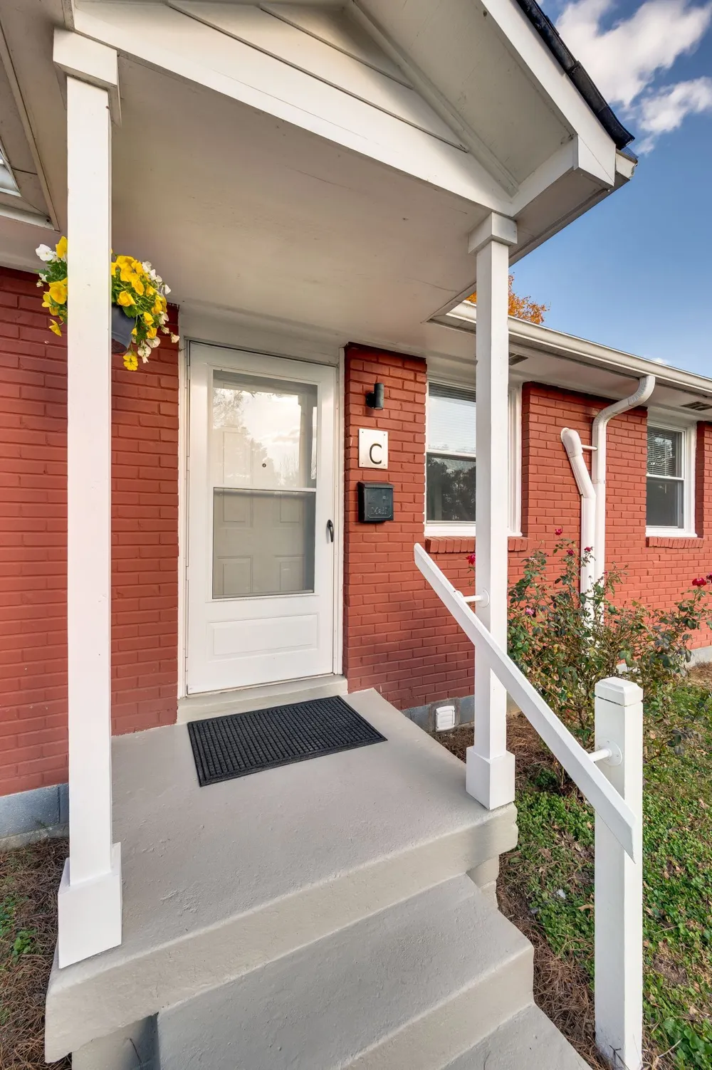 611 Boscobel St #Unit C Nashville, TN 37206