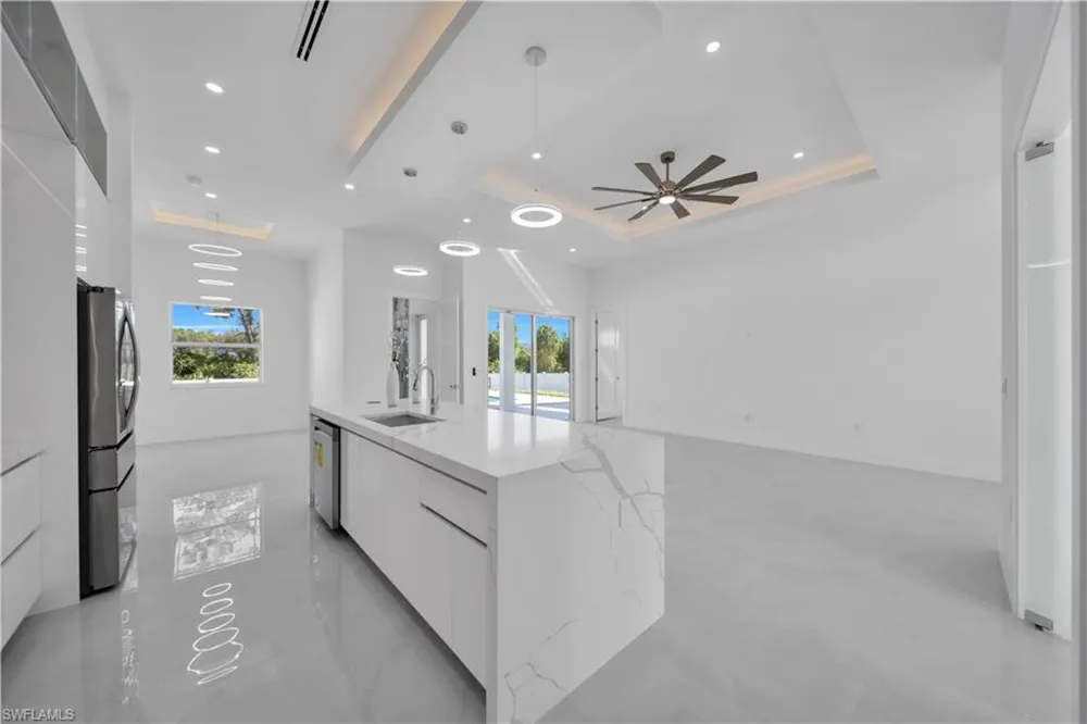 3710 6th Street SW Lehigh Acres, FL 33976