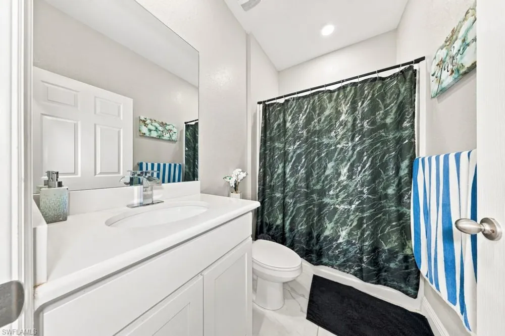 1029 NW 34th Avenue Cape Coral, FL 33993