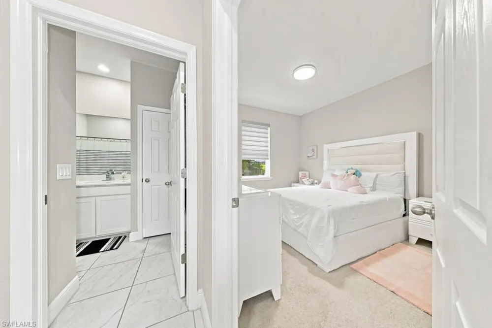 1029 NW 34th Avenue Cape Coral, FL 33993
