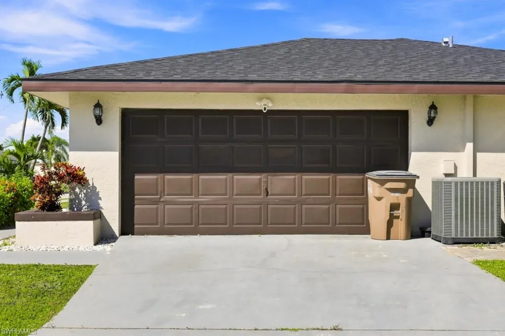 21 SW Trafalgar Parkway Cape Coral, FL 33991