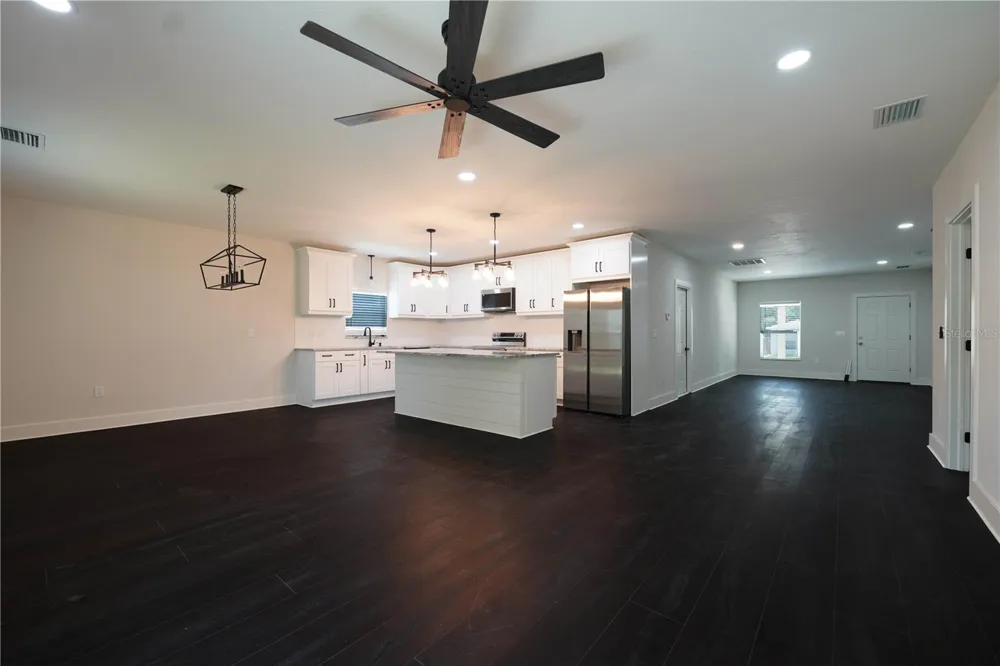 3218 DELRAY DRIVE Tampa, FL 33619