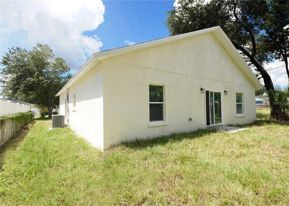 3218 DELRAY DRIVE Tampa, FL 33619