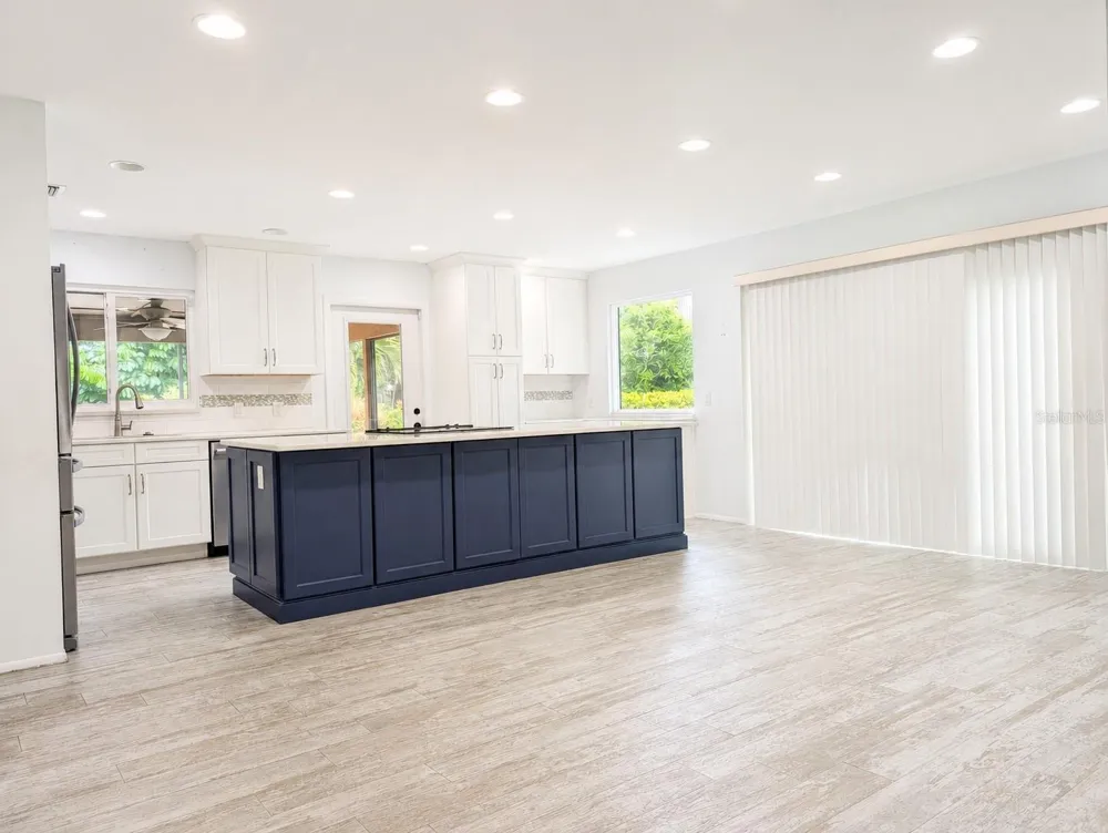 1309 WATER OAK WAY Bradenton, FL 34209