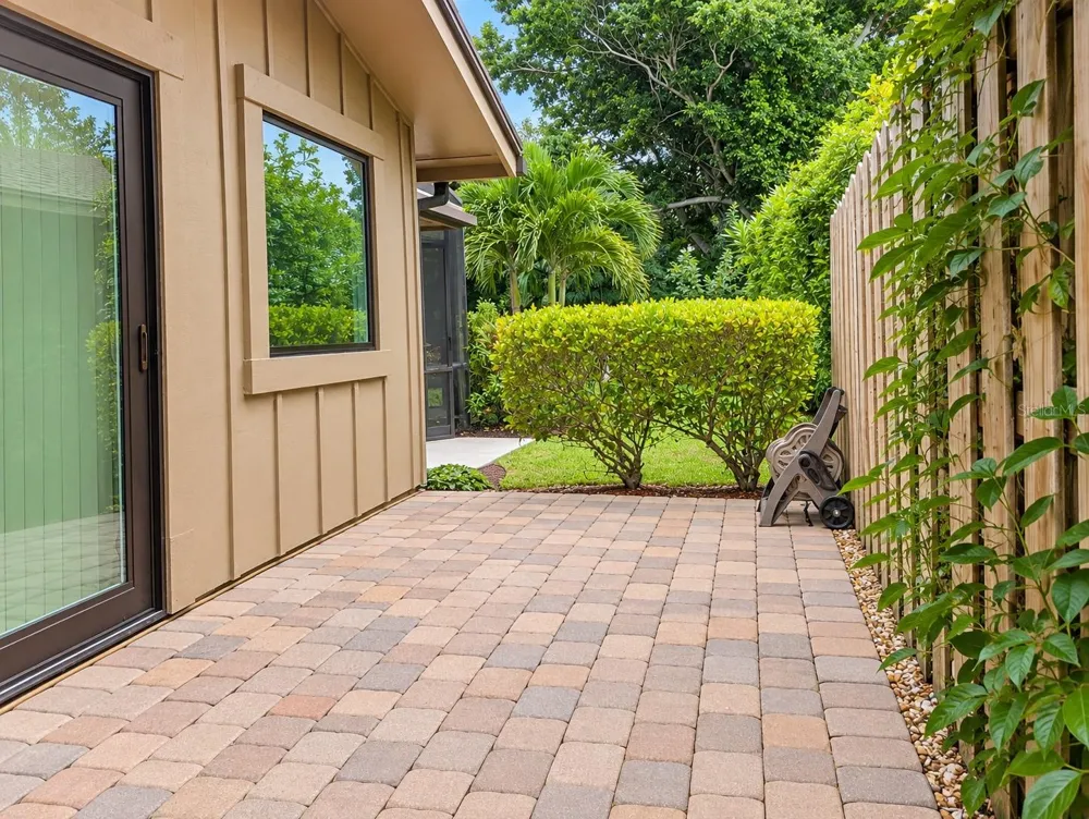 1309 WATER OAK WAY Bradenton, FL 34209