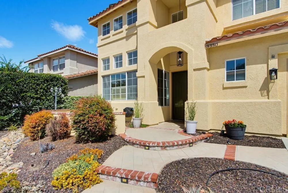 3350 Avocado Vista Lane Fallbrook, CA 92028