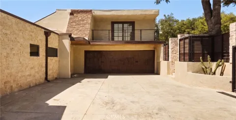 3858 Alta Mesa