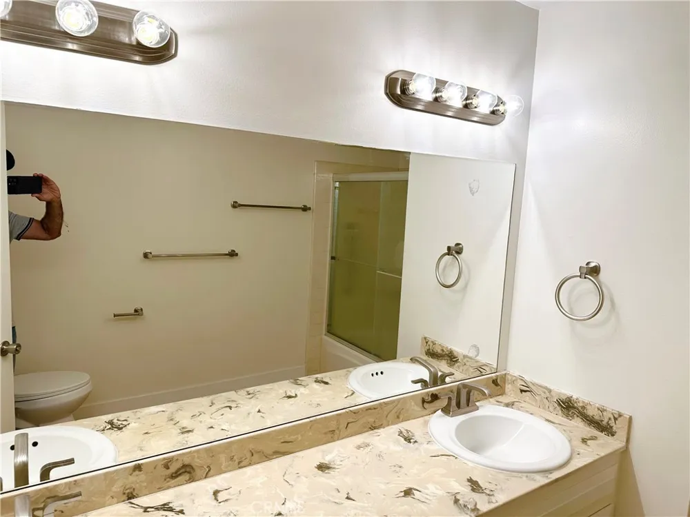 1895 Dorrit Newbury Park, CA 91320