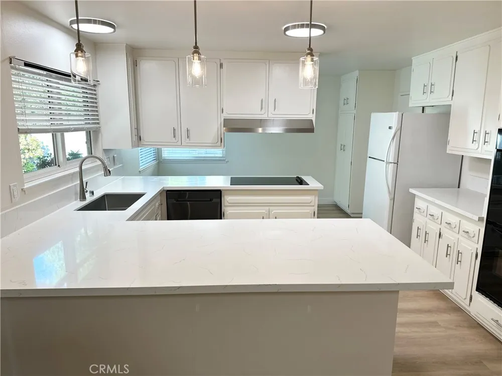 1895 Dorrit Newbury Park, CA 91320
