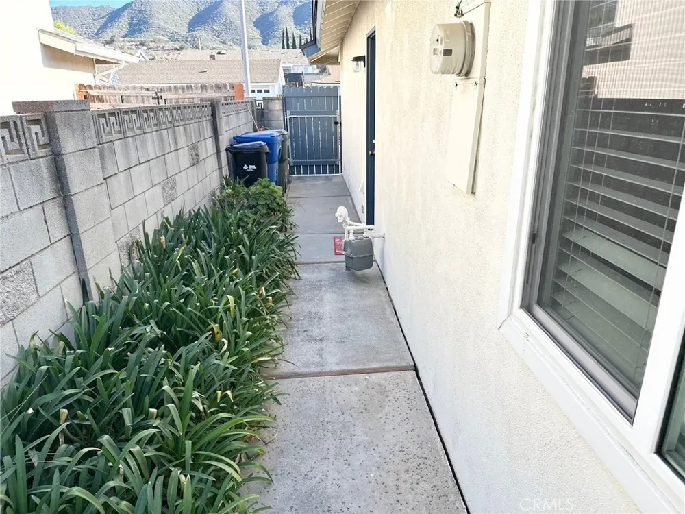 1895 Dorrit Newbury Park, CA 91320