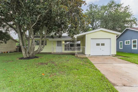 1306 Glencrest Drive