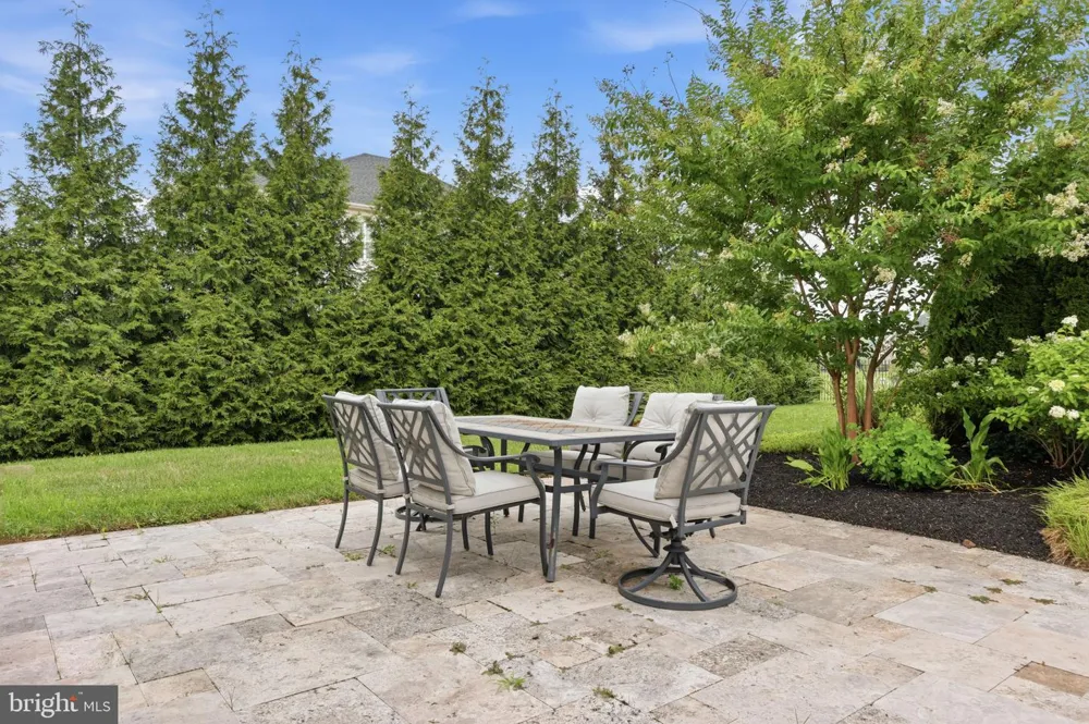 7 OXFORD DRIVE Ivyland, PA 18974
