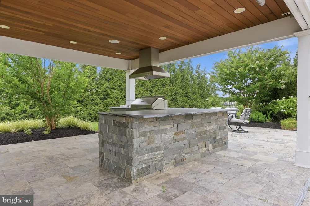 7 OXFORD DRIVE Ivyland, PA 18974