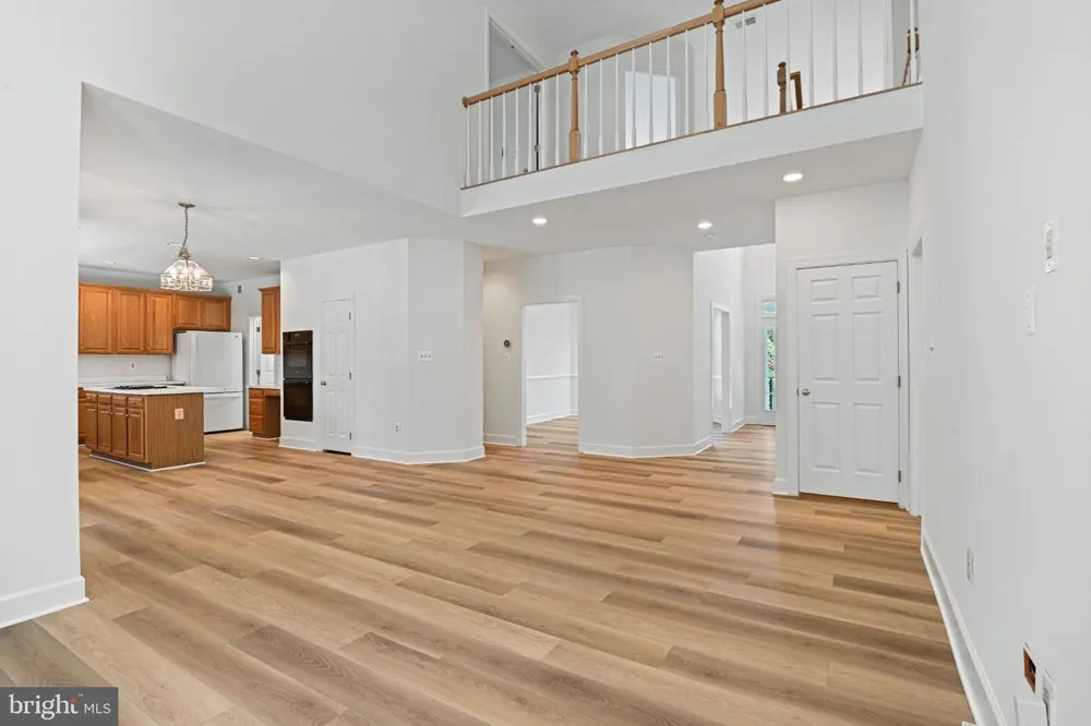 1944 LORD FAIRFAX ROAD Vienna, VA 22182