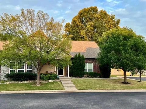 4611 S Royal Dublin Lane