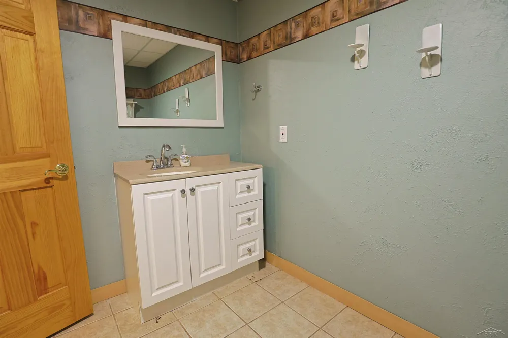 1349 Kennely Road Thomas Township, MI 48609