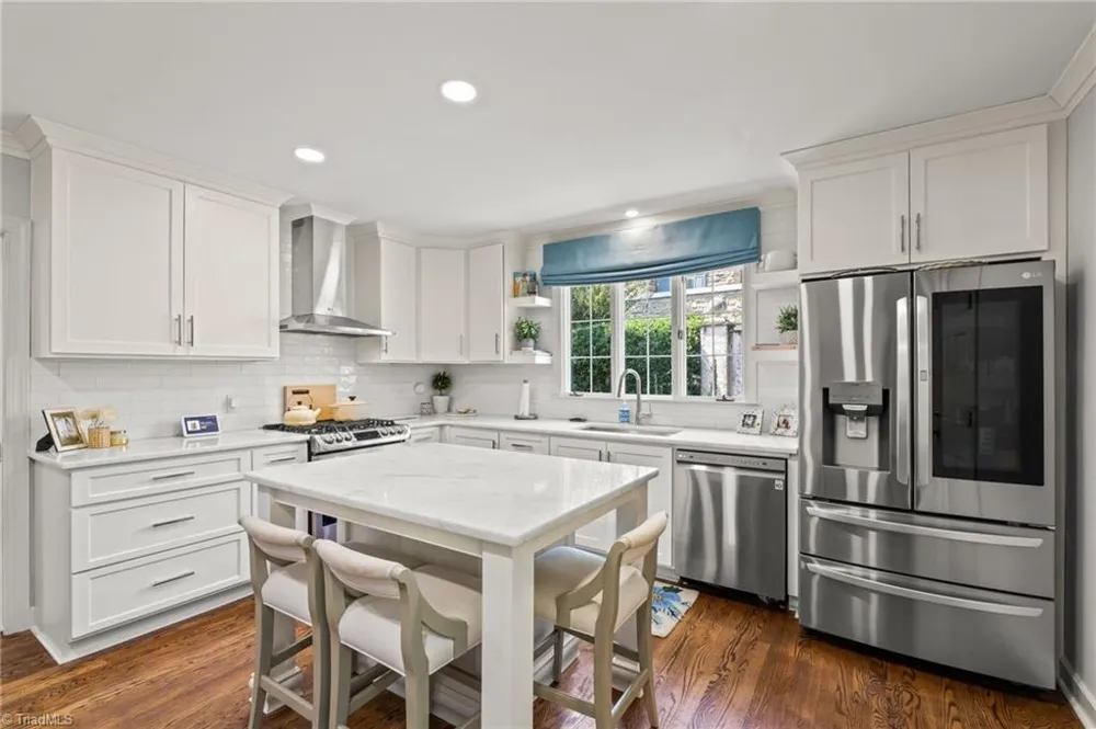 1110 Forest Hill Drive High Point, NC 27262