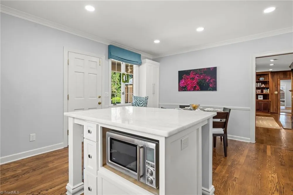 1110 Forest Hill Drive High Point, NC 27262