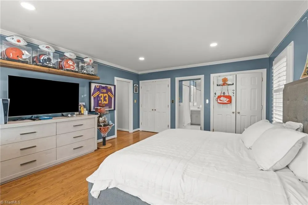 1110 Forest Hill Drive High Point, NC 27262