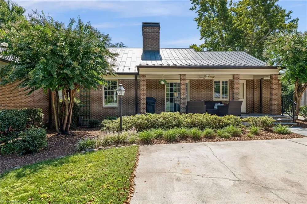 1110 Forest Hill Drive High Point, NC 27262