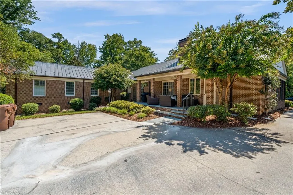 1110 Forest Hill Drive High Point, NC 27262