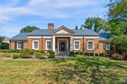 1110 Forest Hill Drive