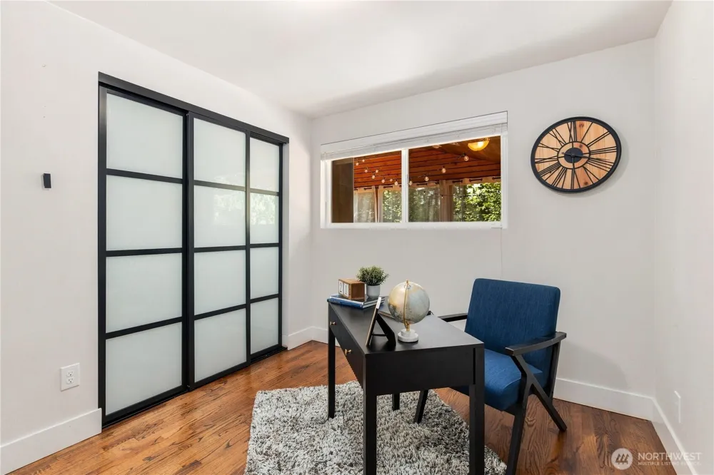 6733 121st Avenue SE Bellevue, WA 98006
