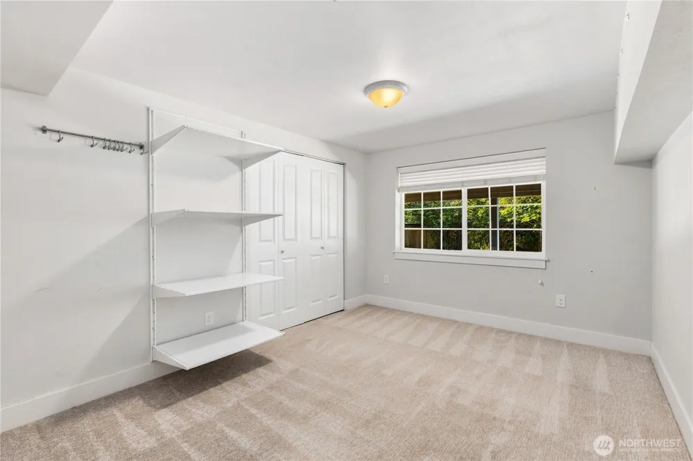 6733 121st Avenue SE Bellevue, WA 98006