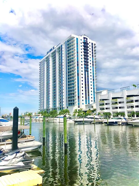 17111 BISCAYNE BOULEVARD #1903