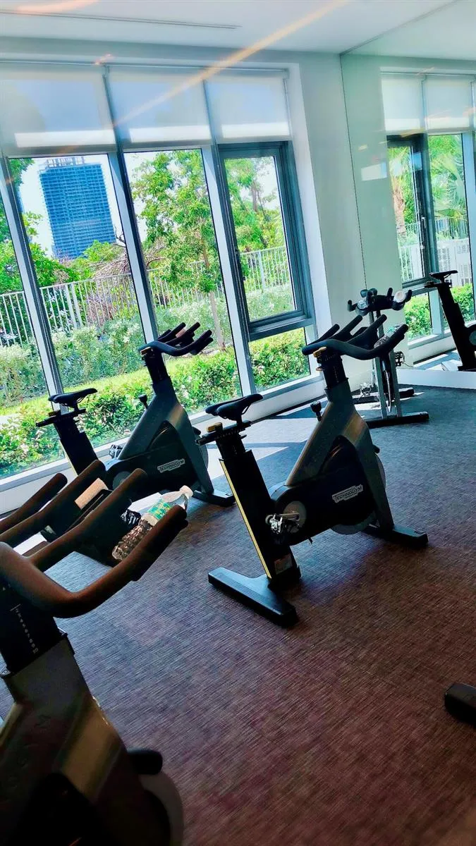 17111 BISCAYNE BOULEVARD #1903 North Miami Beach, FL 33160