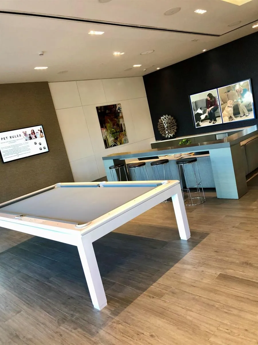17111 BISCAYNE BOULEVARD #1903 North Miami Beach, FL 33160