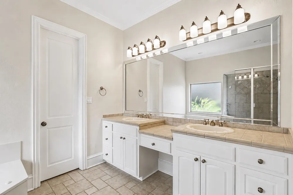 812 White Buffalo Lane Heath, TX 75032