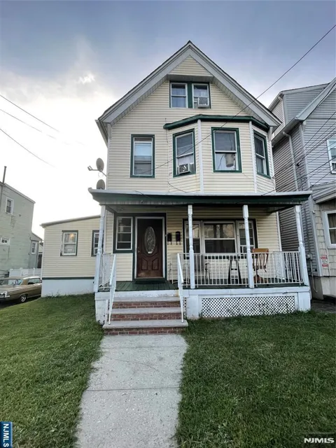 87 Watson Avenue