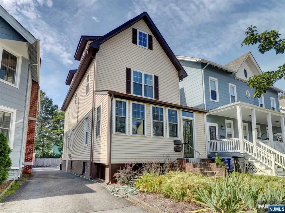 60 Montague Place 1 Montclair, NJ 07042