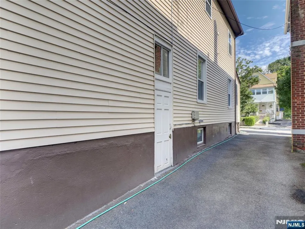 60 Montague Place 1 Montclair, NJ 07042