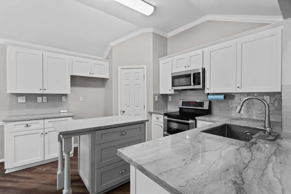 11819 Santa Fe Trail Santa Fe, TX 77510
