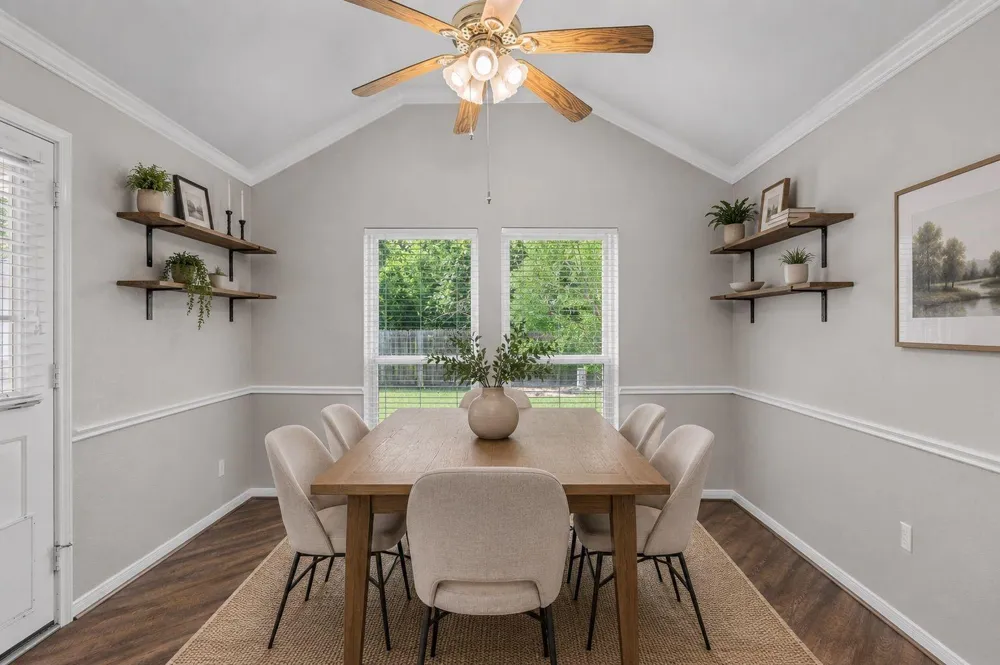 11819 Santa Fe Trail Santa Fe, TX 77510