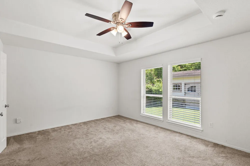 11819 Santa Fe Trail Santa Fe, TX 77510