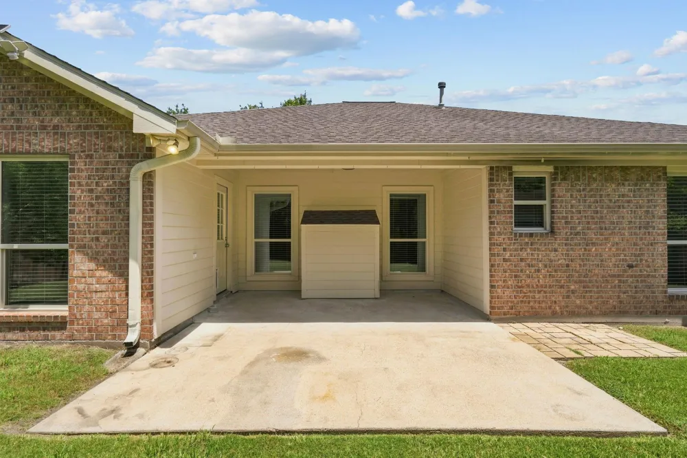 11819 Santa Fe Trail Santa Fe, TX 77510