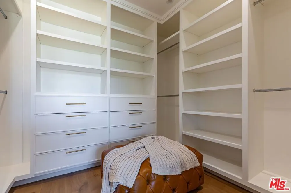 744 Iliff Street Los Angeles, CA 90272
